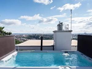 Pronájem bytu 4+kk, Praha - Smíchov, U Dívčích hradů, 119 m2