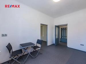 Pronájem bytu 4+1, Praha - Lipence, V roklích, 90 m2