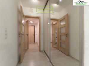 Pronájem bytu 1+1, Praha - Stodůlky, Petržílkova, 40 m2