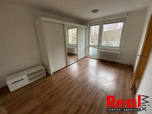 Pronájem bytu 1+1, Brno - Bystrc, Černého, 34 m2