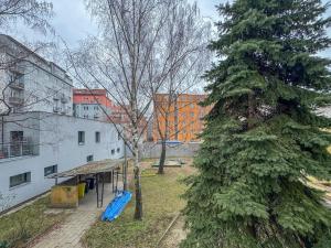 Pronájem bytu 2+1, Praha - Holešovice, Ortenovo náměstí, 61 m2