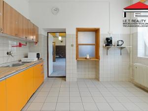 Prodej ubytování, Lipová-lázně, 760 m2