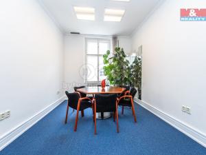 Pronájem kanceláře, Praha - Smíchov, Malátova, 55 m2