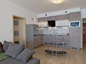 Prodej bytu 3+kk, Praha - Libeň, Nad Okrouhlíkem, 94 m2
