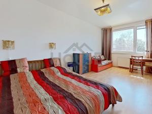 Prodej bytu 3+kk, Praha - Libeň, Nad Okrouhlíkem, 94 m2