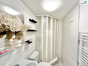 Prodej bytu 1+kk, Praha - Ruzyně, Drnovská, 31 m2