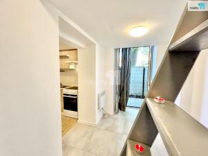 Prodej bytu 1+kk, Praha - Ruzyně, Drnovská, 31 m2