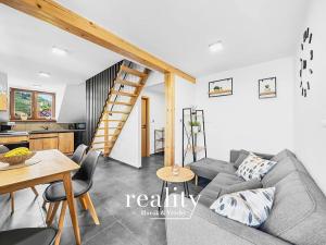 Prodej apartmánu, Perná, 205 m2