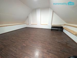 Prodej rodinného domu, Hlupín, 200 m2