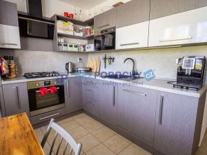 Prodej bytu 3+1, Hodonín, třída Bří Čapků, 73 m2