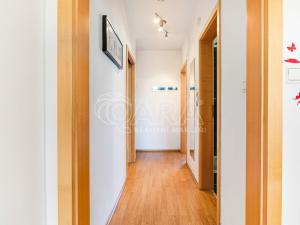 Prodej rodinného domu, Zeleneč, U Lesoparku, 174 m2