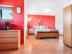 Prodej rodinného domu, Zeleneč, U Lesoparku, 174 m2