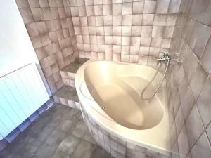 Prodej rodinného domu, Hluboké Mašůvky, 85 m2