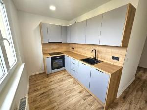 Pronájem bytu 3+1, Most, Jaroslava Vrchlického, 58 m2