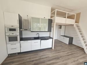 Pronájem bytu 1+kk, Praha - Čakovice, Něvská, 28 m2