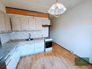 Prodej bytu 2+1, Klášterec nad Ohří, Okružní, 60 m2