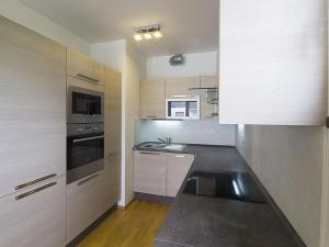 Pronájem bytu 2+kk, Praha - Háje, Loosova, 56 m2