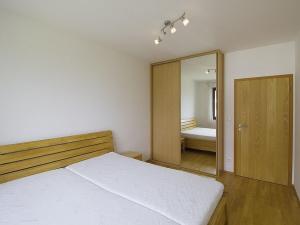 Pronájem bytu 2+kk, Praha - Háje, Loosova, 56 m2