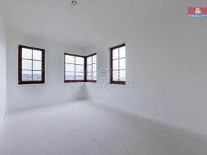 Prodej rodinného domu, Karlovy Vary - Drahovice, Rumunská, 895 m2