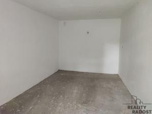 Pronájem garáže, Třinec - Dolní Líštná, 29 m2