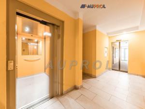 Prodej bytu 2+kk, Praha - Libeň, Rozšířená, 56 m2