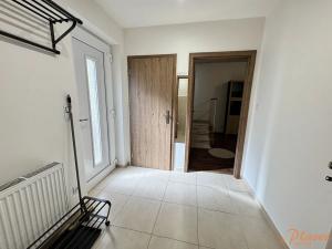 Pronájem bytu 3+kk, Holubice, Sadová, 80 m2