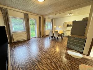 Pronájem bytu 3+kk, Holubice, Sadová, 80 m2