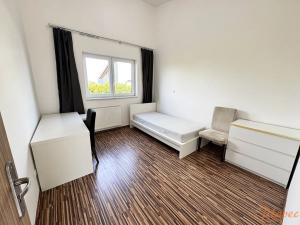 Pronájem bytu 3+kk, Holubice, Sadová, 80 m2
