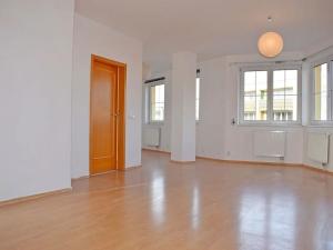 Pronájem bytu 3+kk, Praha - Hlubočepy, Voskovcova, 90 m2