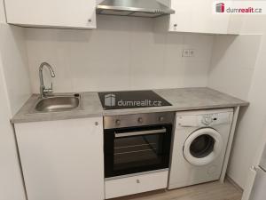 Pronájem bytu 2+kk, Praha - Bubeneč, Jana Zajíce, 60 m2