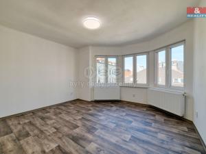 Prodej bytu 4+1, Cheb, Májová, 121 m2