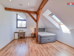 Prodej rodinného domu, Cheb - Podhrad, U Přehrady, 220 m2