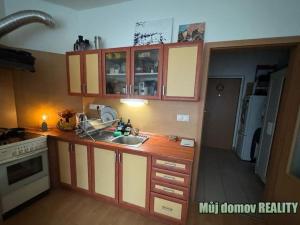 Pronájem bytu 1+kk, Praha - Hloubětín, Nepelova, 45 m2