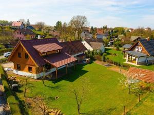 Prodej obchodního prostoru, Lužany, 425 m2