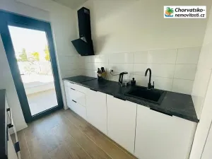 Prodej vily, Novalja, Chorvatsko, 100 m2
