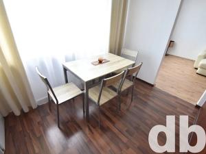Pronájem bytu 2+1, Karlovy Vary, Dvořákova, 67 m2