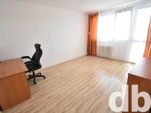 Pronájem bytu 2+1, Karlovy Vary, Dvořákova, 67 m2