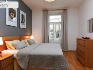 Pronájem bytu 3+kk, Praha - Vinohrady, Sázavská, 80 m2