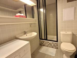 Pronájem bytu 1+kk, Praha - Stodůlky, Sluneční náměstí, 35 m2