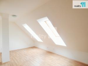 Pronájem bytu 3+kk, Praha - Hrdlořezy, Českobrodská, 65 m2