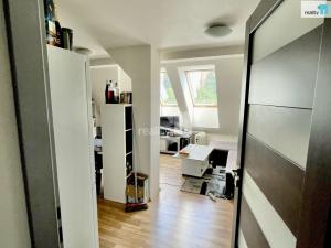 Pronájem bytu 3+kk, Praha - Hrdlořezy, Českobrodská, 65 m2