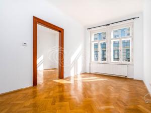 Prodej bytu 2+1, Praha - Smíchov, Elišky Peškové, 80 m2