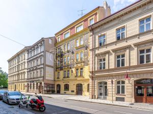 Prodej bytu 2+1, Praha - Smíchov, Elišky Peškové, 80 m2