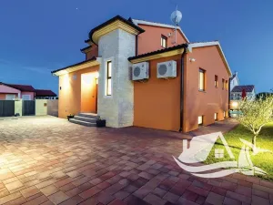 Prodej vily, Ližnjan, Chorvatsko, 310 m2