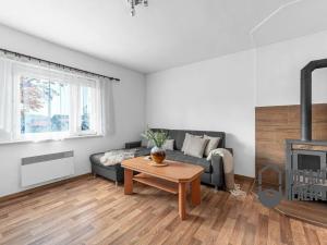 Prodej bytu 3+1, Desná, Finská, 59 m2