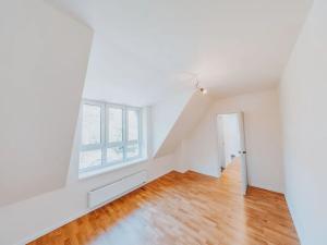 Prodej bytu 3+kk, Praha - Radlice, Na Farkáně III, 80 m2