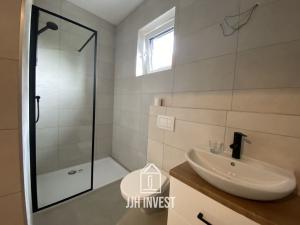 Pronájem bytu 4+kk, Praha - Běchovice, Pplk. Nováčka, 114 m2