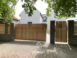 Pronájem bytu 5+kk, Praha - Běchovice, Pplk. Nováčka, 139 m2