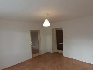 Pronájem bytu 3+1, Benešov, 69 m2