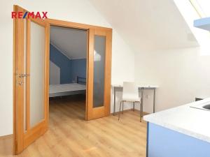 Pronájem bytu 1+1, Vrbová Lhota, Poděbradská, 34 m2